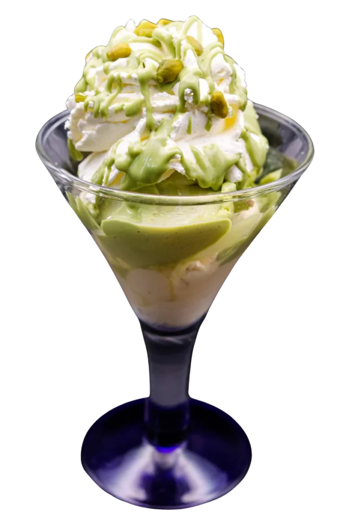 Serviertes Eis mit Topping in Münster